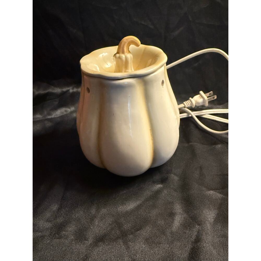 Better Homes and Gardens Gourd wax warmer No Box